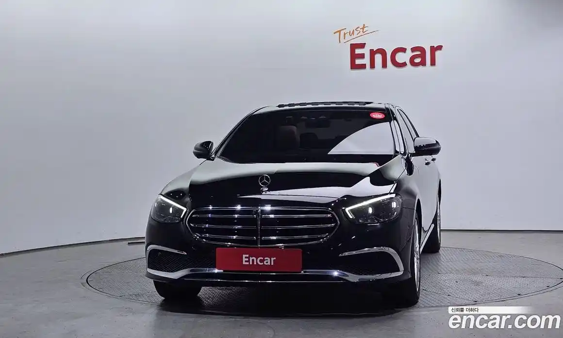 Mercedes-Benz E-Class 2023 2.0 Автомат в Москве № 1147852, фото 3