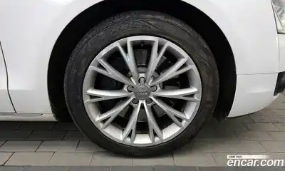 Audi A8 2012 4.2 гидро в Москве № 1148595, миниатюра 5