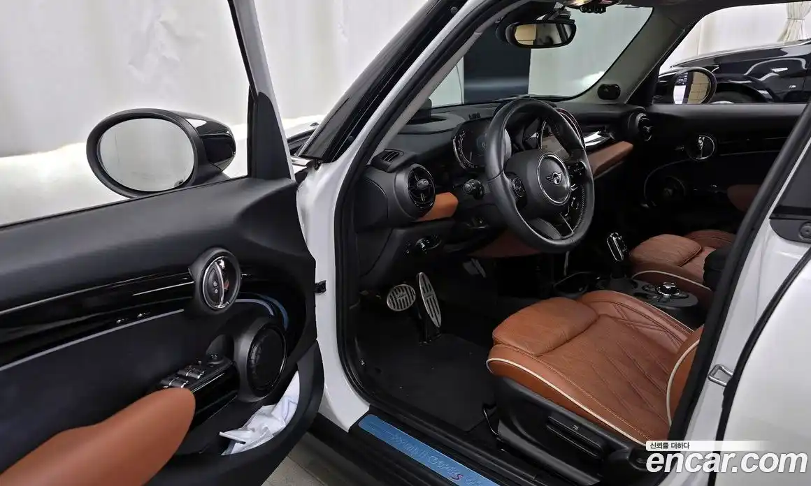 Mini Cooper 2023 2.0 гидро в Москве № 1149522, фото 10