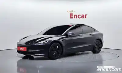 Tesla Model 3, 2025