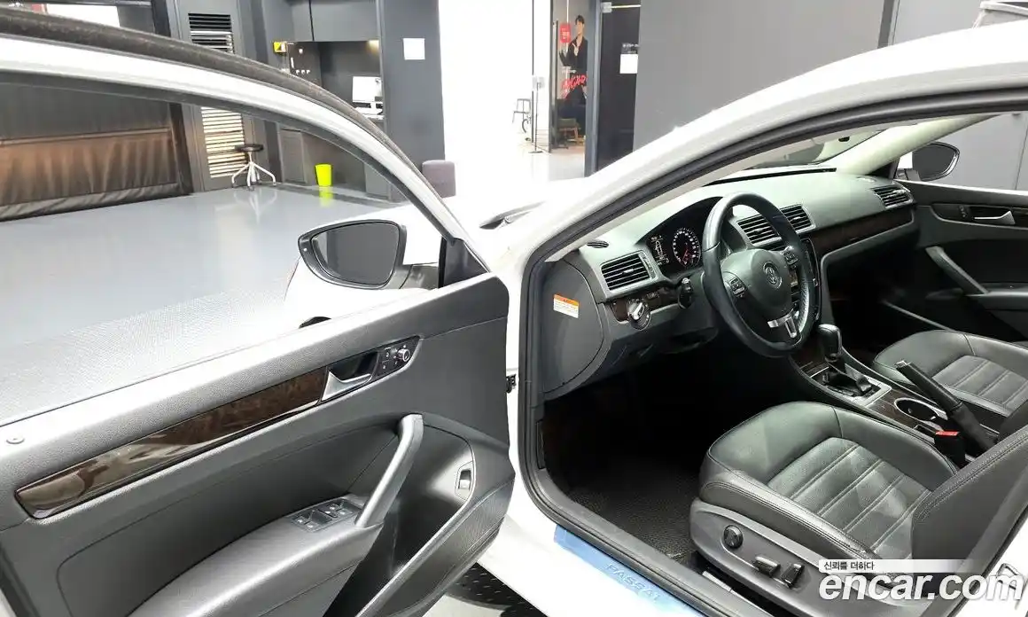 Volkswagen Passat 2014 1.8 гидро в Москве № 1151096, фото 11