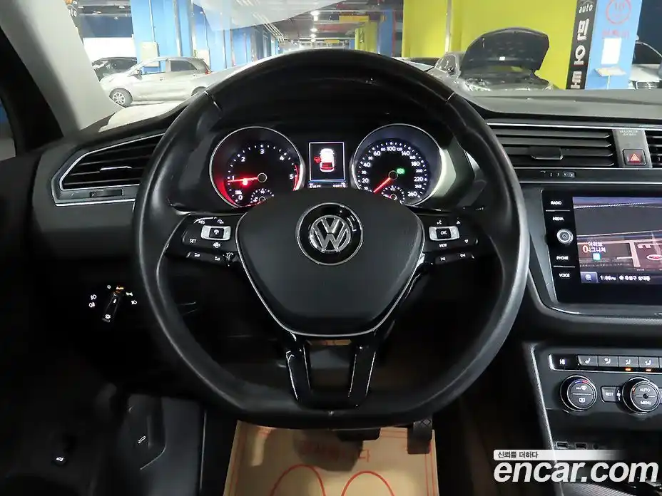 Volkswagen Tiguan 2020 2.0 гидро в Москве № 1151120, фото 16