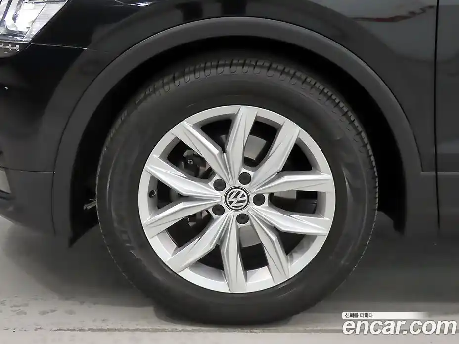 Volkswagen Tiguan 2020 2.0 гидро в Москве № 1151120, фото 5