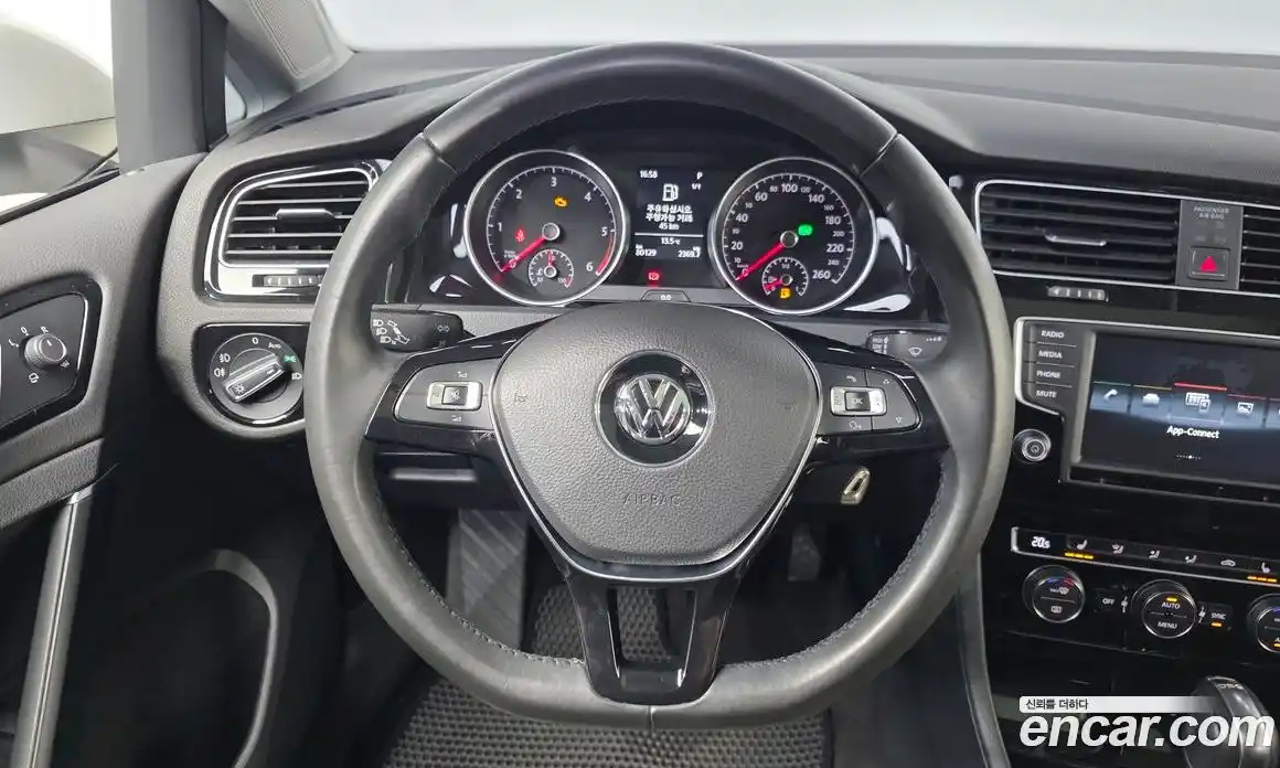 Volkswagen Golf 2015 2.0 гидро в Москве № 1151188, фото 13