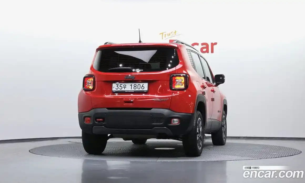Jeep Renegade 2018 2.0 гидро в Москве № 1151658, фото 4