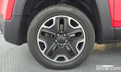 Jeep Renegade 2018 2.0 гидро в Москве № 1151658, миниатюра 5