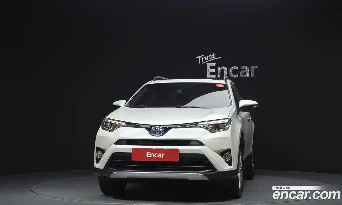 Toyota RAV4 2016 2.5 гидро в Москве № 1151731, фото 3