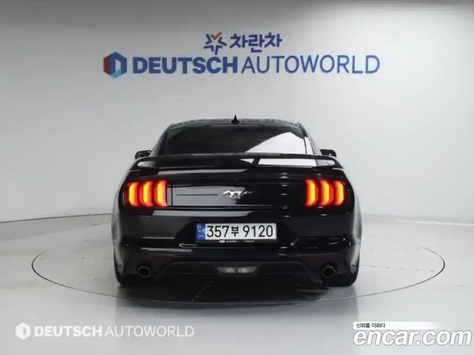 Ford Mustang 2022 2.3 гидро в Москве № 1152154, фото 4