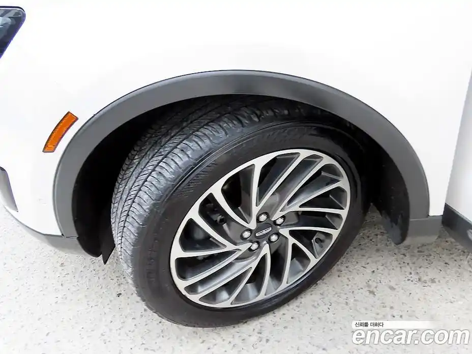 Lincoln Nautilus 2019 2.7 гидро в Москве № 1152347, фото 20