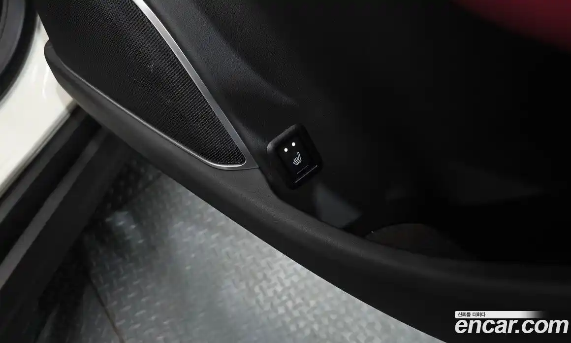 Maserati Levante 2018 3.0 гидро в Москве № 1152413, фото 17