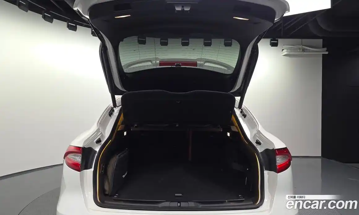 Maserati Levante 2018 3.0 гидро в Москве № 1152413, фото 19