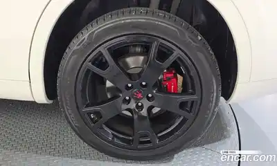 Maserati Levante 2018 3.0 гидро в Москве № 1152413, миниатюра 4