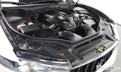 Maserati Levante 2018 3.0 гидро в Москве № 1152413, миниатюра 5