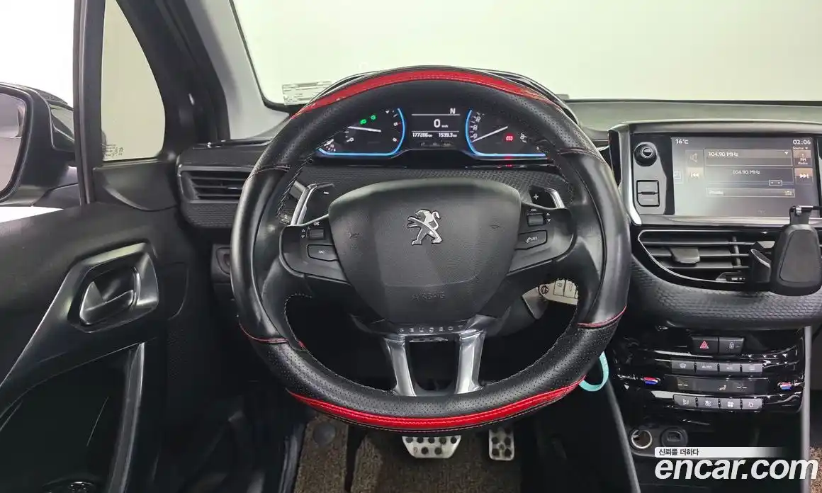 Peugeot 2008 2016 1.6 гидро в Москве № 1152837, фото 13