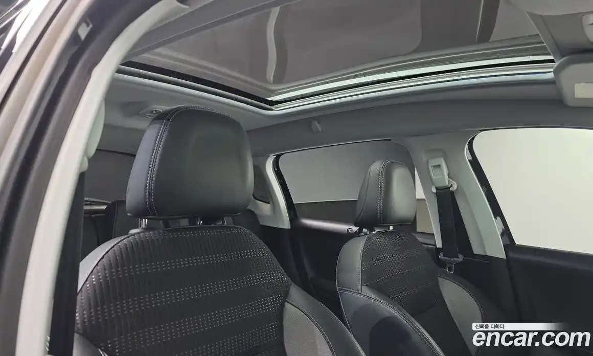 Peugeot 2008 2016 1.6 гидро в Москве № 1152837, фото 18