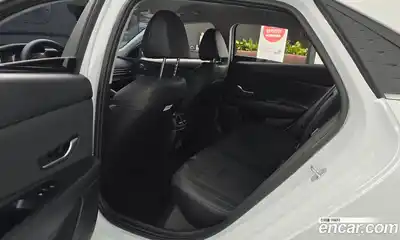 Hyundai Avante 2023 1.6 Автомат в Москве № 1154830, миниатюра 12