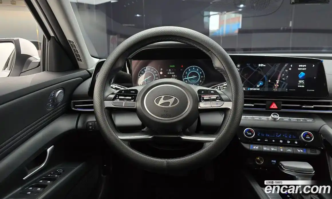 Hyundai Avante 2023 1.6 Автомат в Москве № 1154830, фото 13