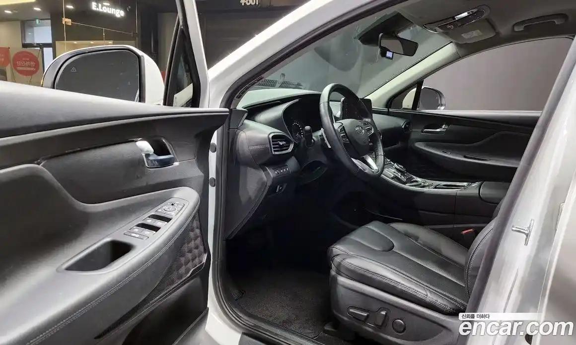 Hyundai Santa Fe 2022 2.2 Автомат в Москве № 1154997, фото 11