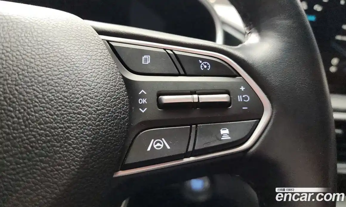 Hyundai Santa Fe 2022 2.2 Автомат в Москве № 1154997, фото 18