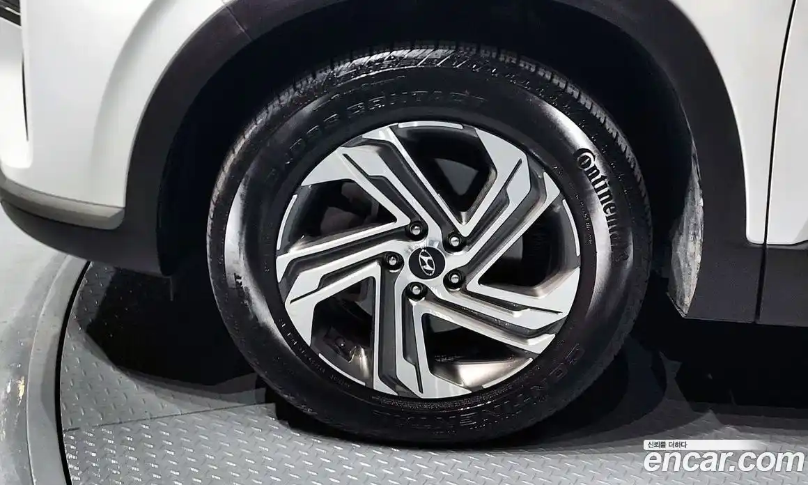 Hyundai Santa Fe 2022 2.2 Автомат в Москве № 1154997, фото 5