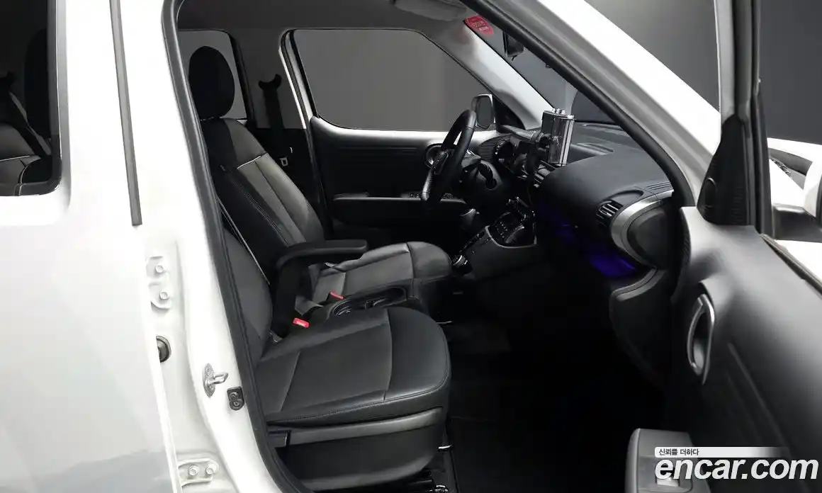 Hyundai Casper 2023 1.0 Автомат в Москве № 1155018, фото 10