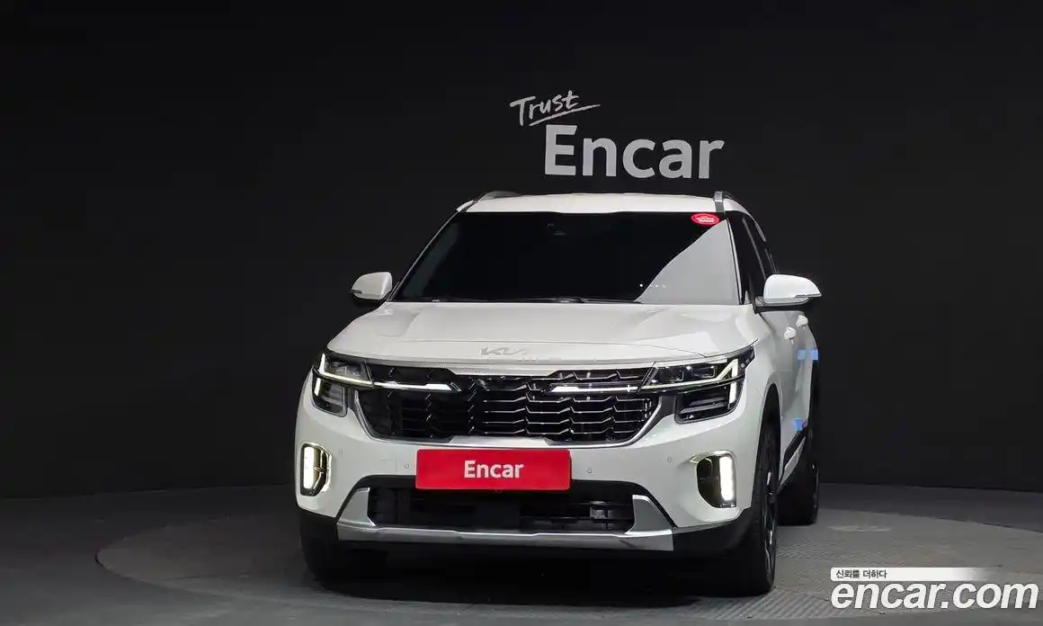 Kia Seltos 2022 1.6 гидро в Москве № 132439, фото 3