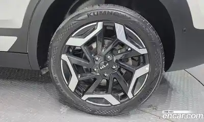 Kia Seltos 2022 1.6 гидро в Москве № 132439, миниатюра 5