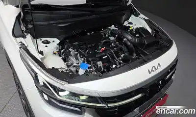 Kia Seltos 2022 1.6 гидро в Москве № 132439, миниатюра 6