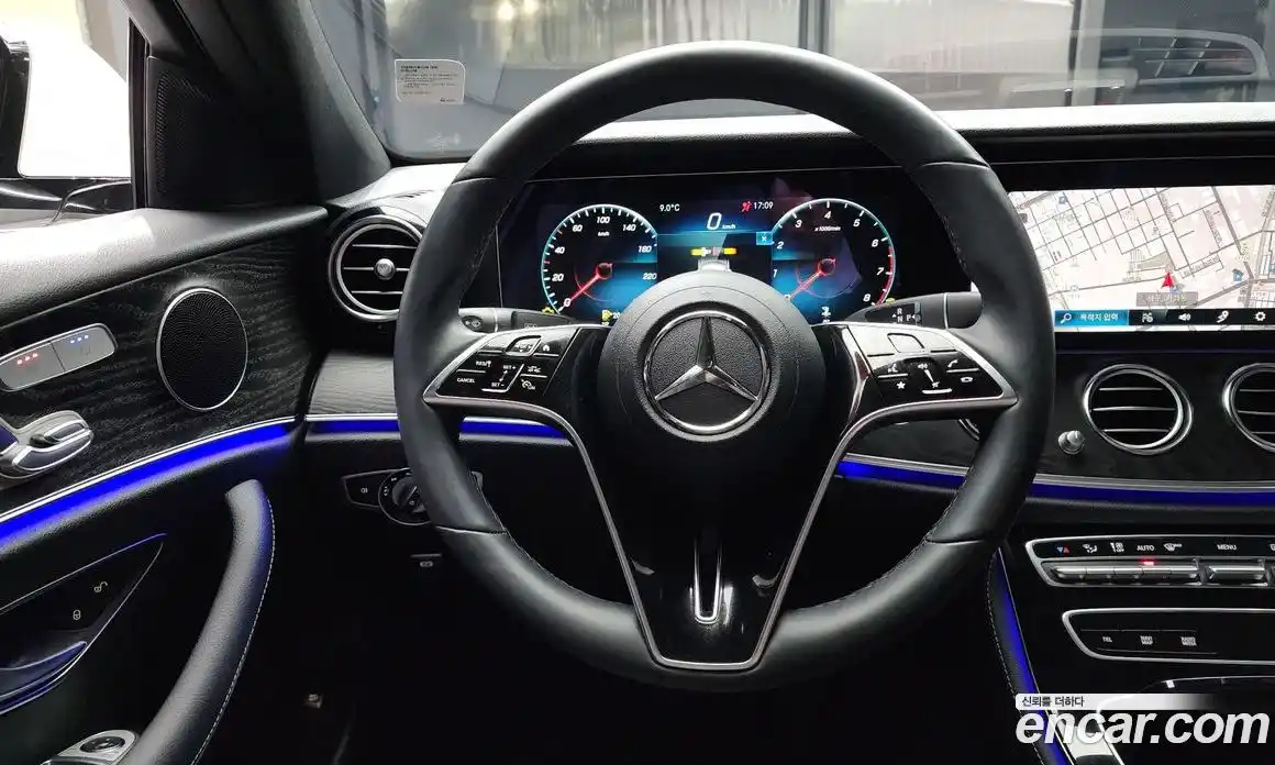 Mercedes-Benz E-Class 2023 2.0 гидро в Москве, фото 13