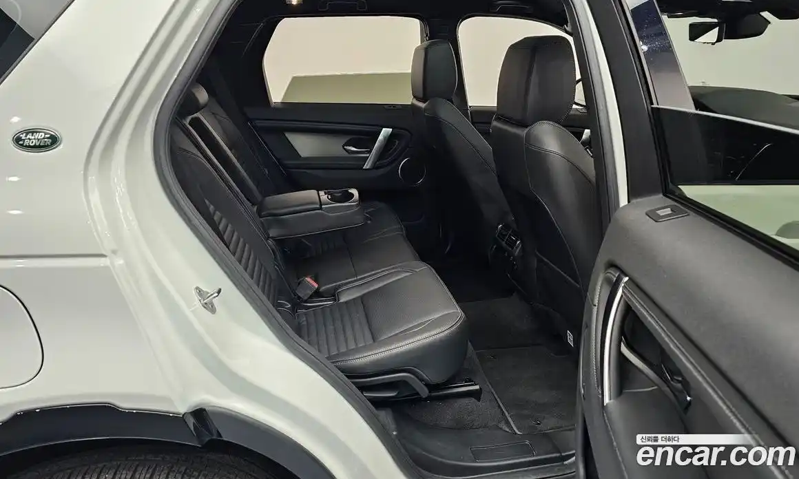 Land Rover Discovery Sport 2024 2.0 гидро в Москве № 165964, фото 12