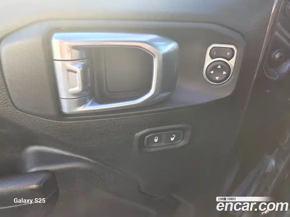 Jeep Wrangler 2021 2.0 гидро в Москве № 170014, фото 8
