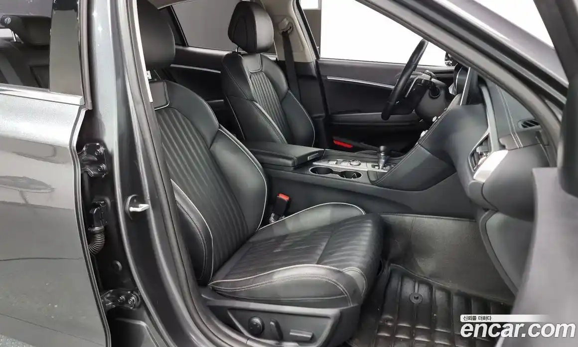 Genesis G70 2019 2.0 гидро в Москве № 17658, фото 10