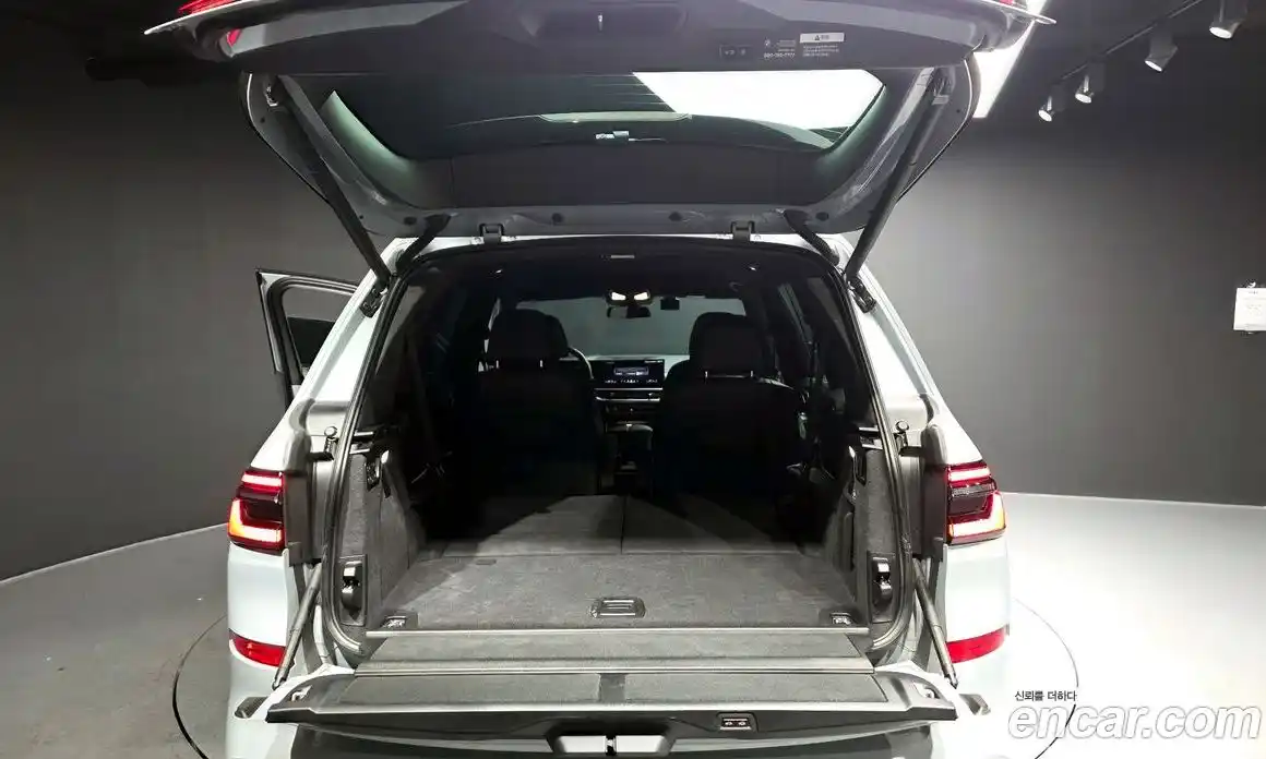 BMW X7 2024 3.0 гидро в Москве № 188059, фото 20