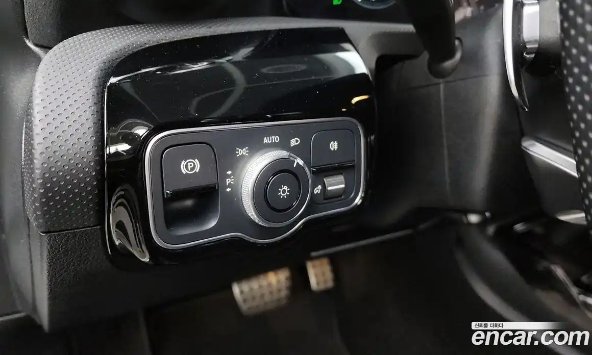 Mercedes-Benz A-Class 2023 2.0 гидро в Москве № 203499, фото 16