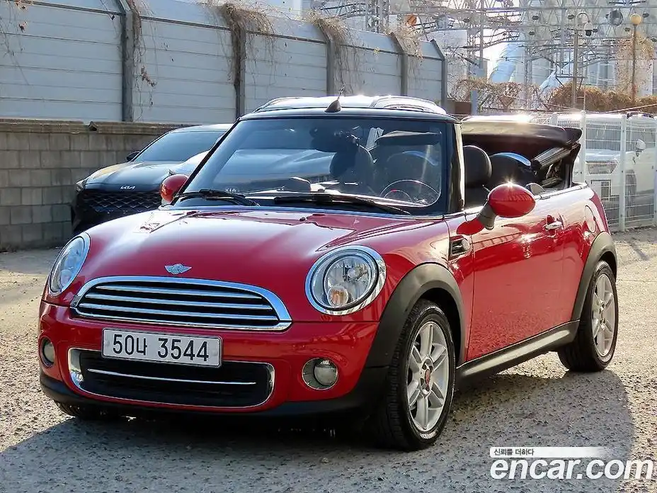 Mini Cooper Convertible 2014 1.6 гидро в Москве № 214440, фото 16