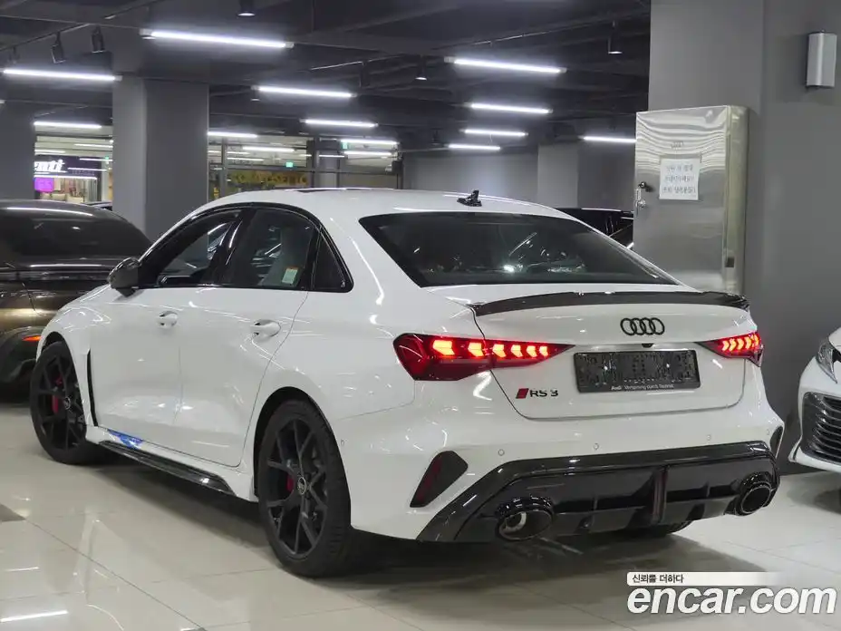 Audi RS3 2025 2.5 гидро в Москве № 230236, фото 3