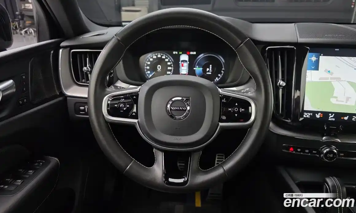 Volvo XC60 2021 2.0 гидро в Москве № 230540, фото 13