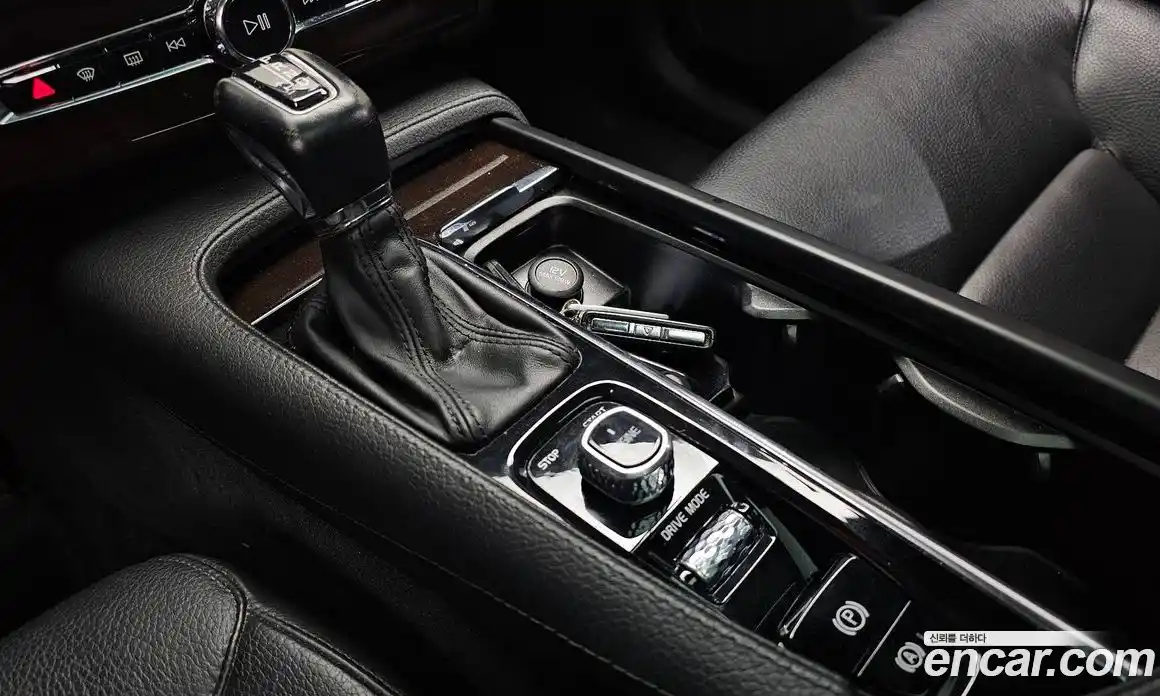 Volvo XC90 2017 2.0 гидро в Москве № 230622, фото 9