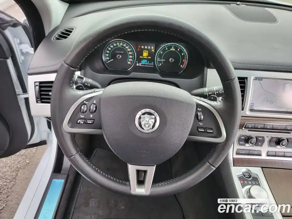Jaguar XF 2013 3.0 гидро в Москве № 247706, фото 12