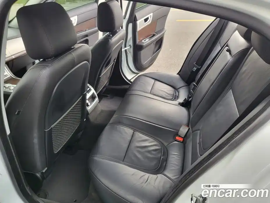 Jaguar XF 2013 3.0 гидро в Москве № 247706, фото 9