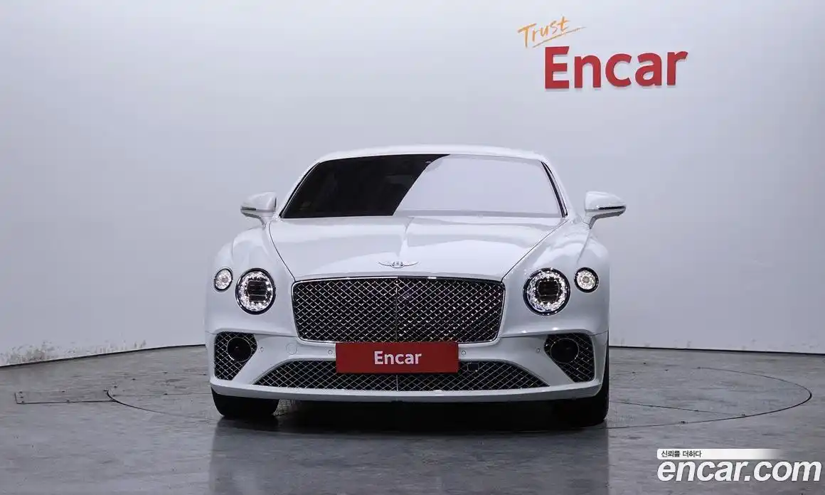 Bentley Continental 2022 4.0 гидро в Москве № 256606, фото 3