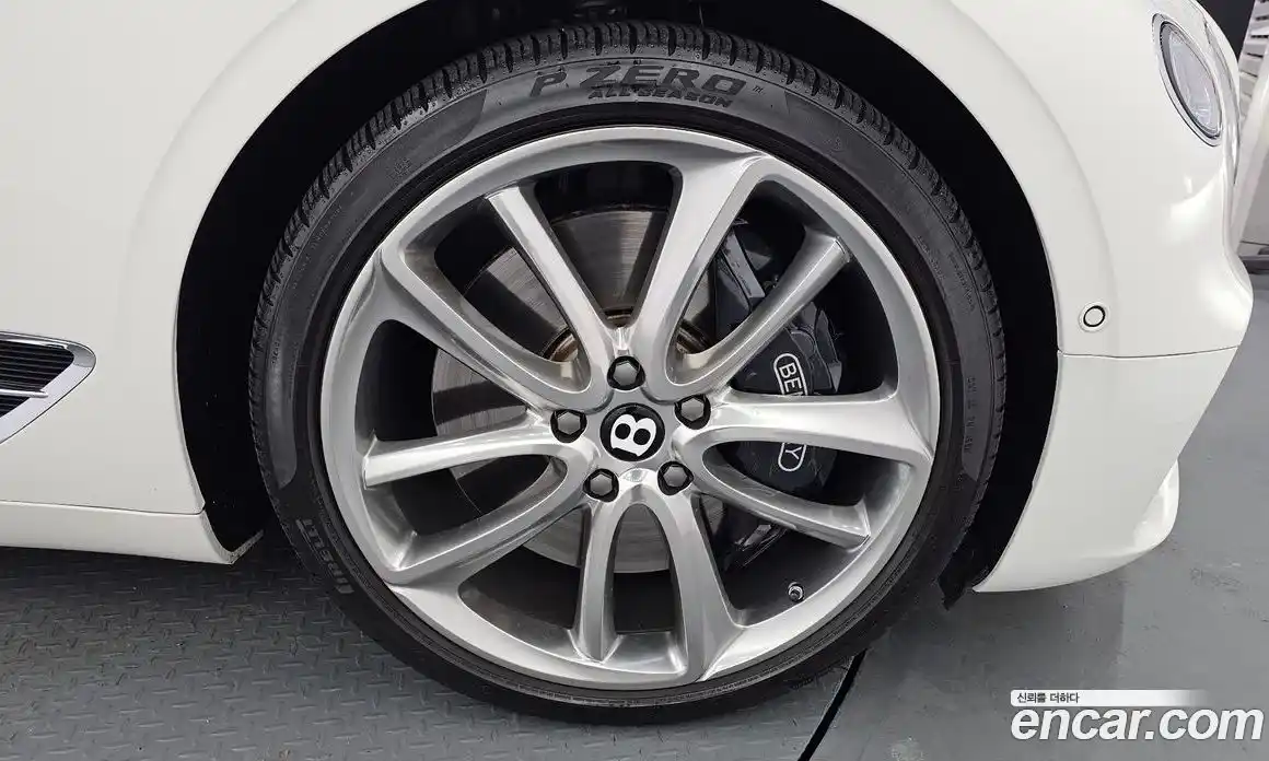 Bentley Continental 2022 4.0 гидро в Москве № 256606, фото 5