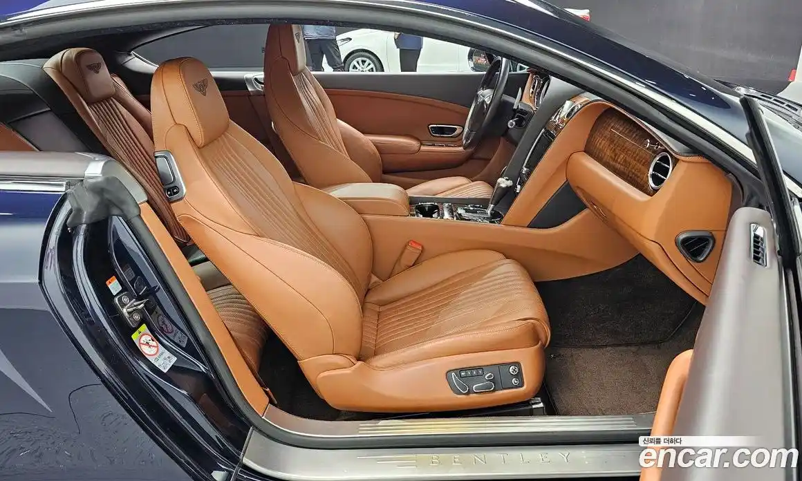 Bentley Continental 2016 4.0 гидро в Москве № 256674, фото 10