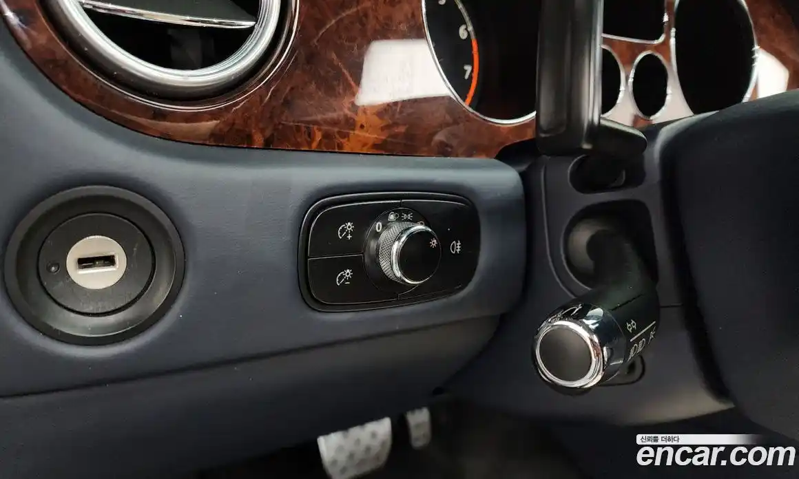 Bentley Continental 2010 6.0 гидро в Москве № 256687, фото 15