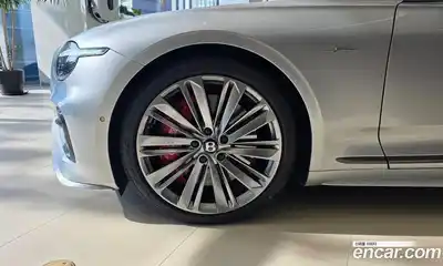 Bentley Continental 2025 4.0 гидро в Москве № 366378, миниатюра 3