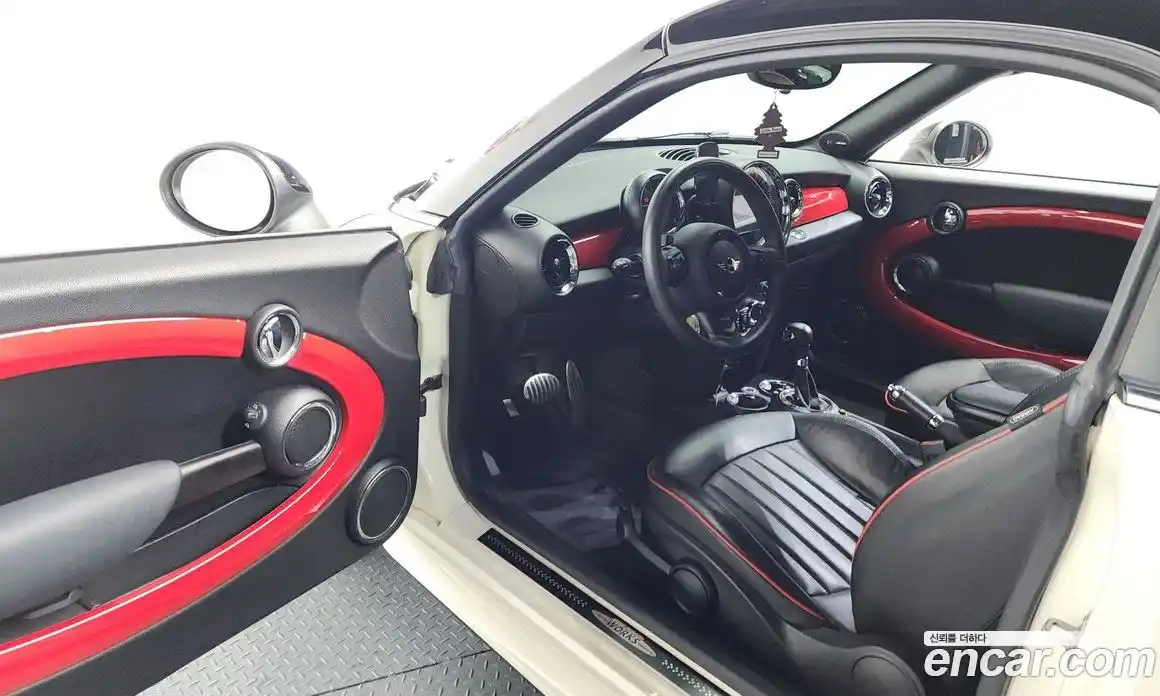 Mini Coupe 2014 1.6 гидро в Москве № 416961, фото 10