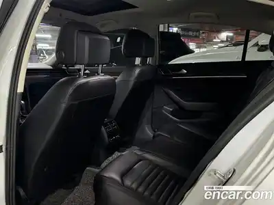 Volkswagen Passat 2018 2.0 гидро в Москве № 862377, миниатюра 11
