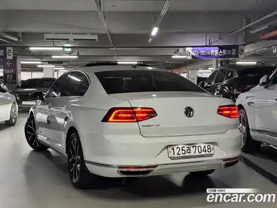 Volkswagen Passat 2018 2.0 гидро в Москве № 862377, миниатюра 2