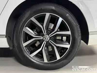 Volkswagen Passat 2018 2.0 гидро в Москве № 862377, миниатюра 6