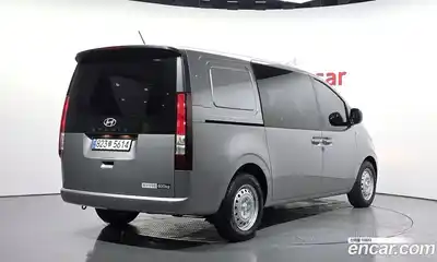 Hyundai Staria 2025 2.2 гидро в Москве № 886415, миниатюра 2